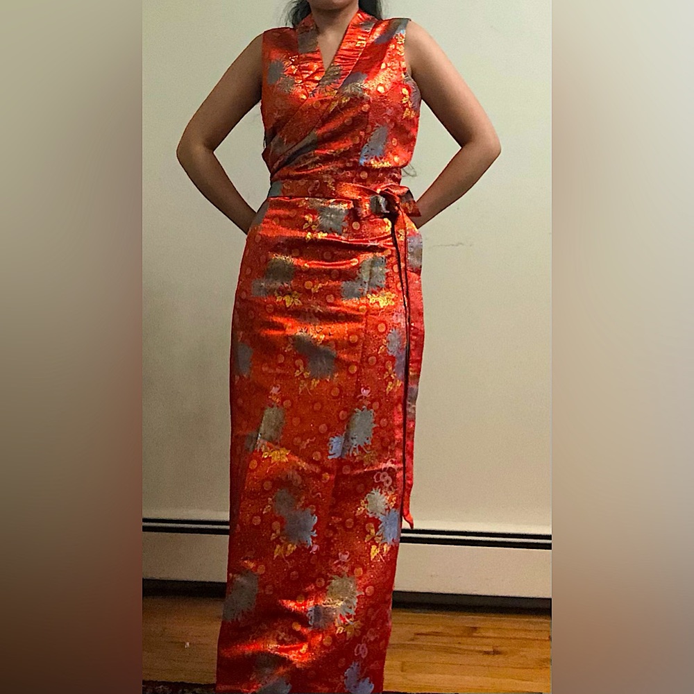 Traditional Red and gold Chinese dress